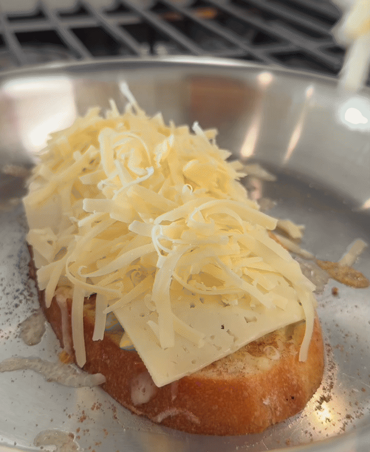 Apple Cinnamon Grilled Cheese Sandwich
